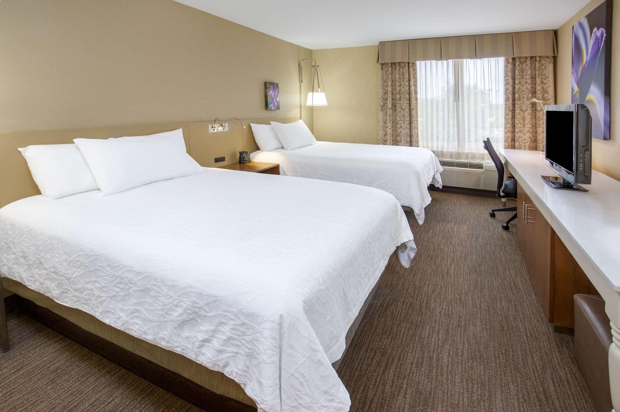 Hilton Garden Inn Фолсом Экстерьер фото