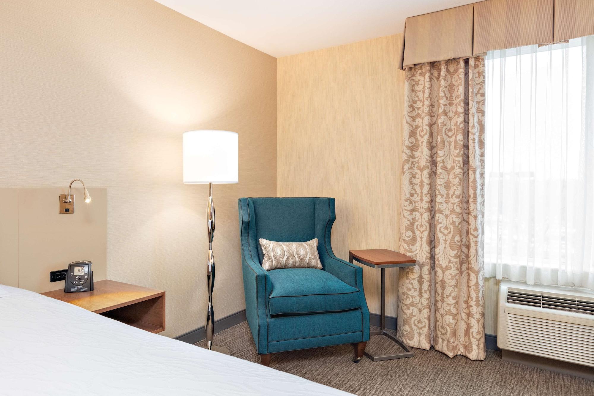 Hilton Garden Inn Фолсом Экстерьер фото