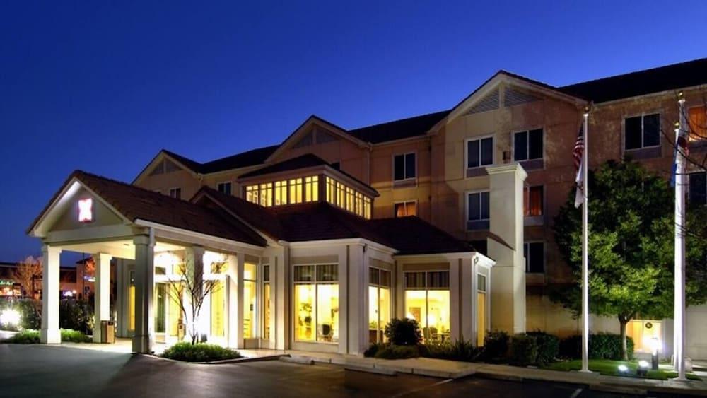Hilton Garden Inn Фолсом Экстерьер фото