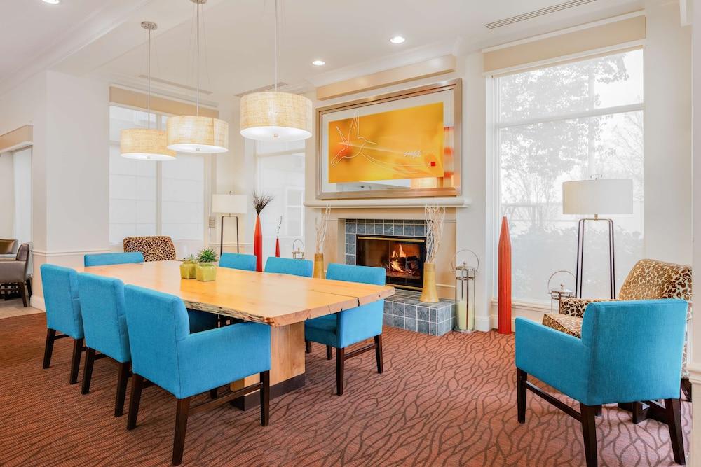 Hilton Garden Inn Фолсом Экстерьер фото